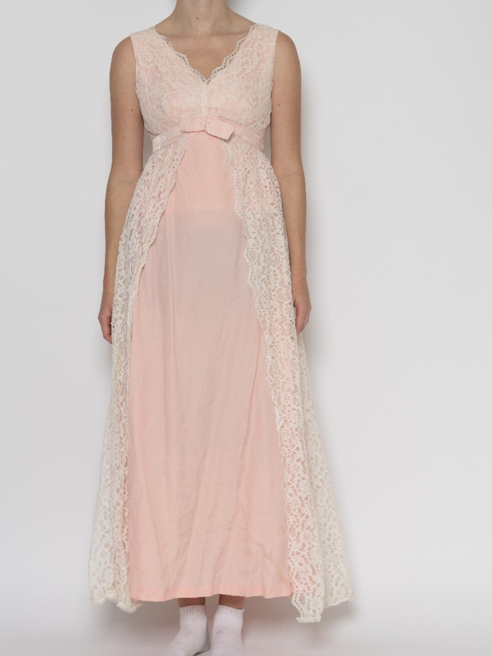 Vintage 1960s empire waist gown pink with cream lace and bow size 12